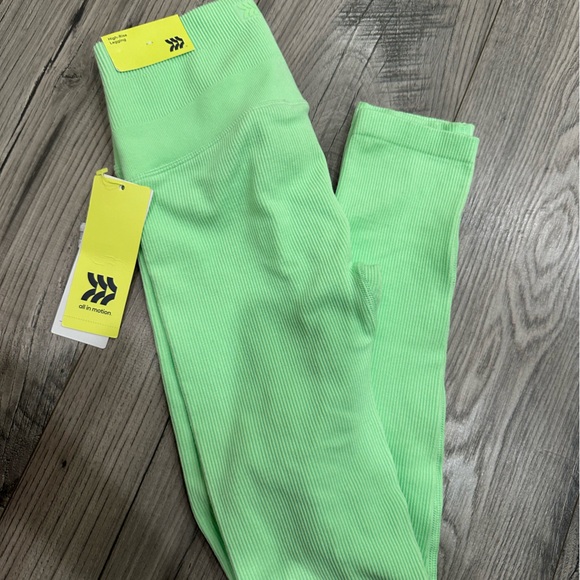 Work Out Legging - Picture 1 of 2